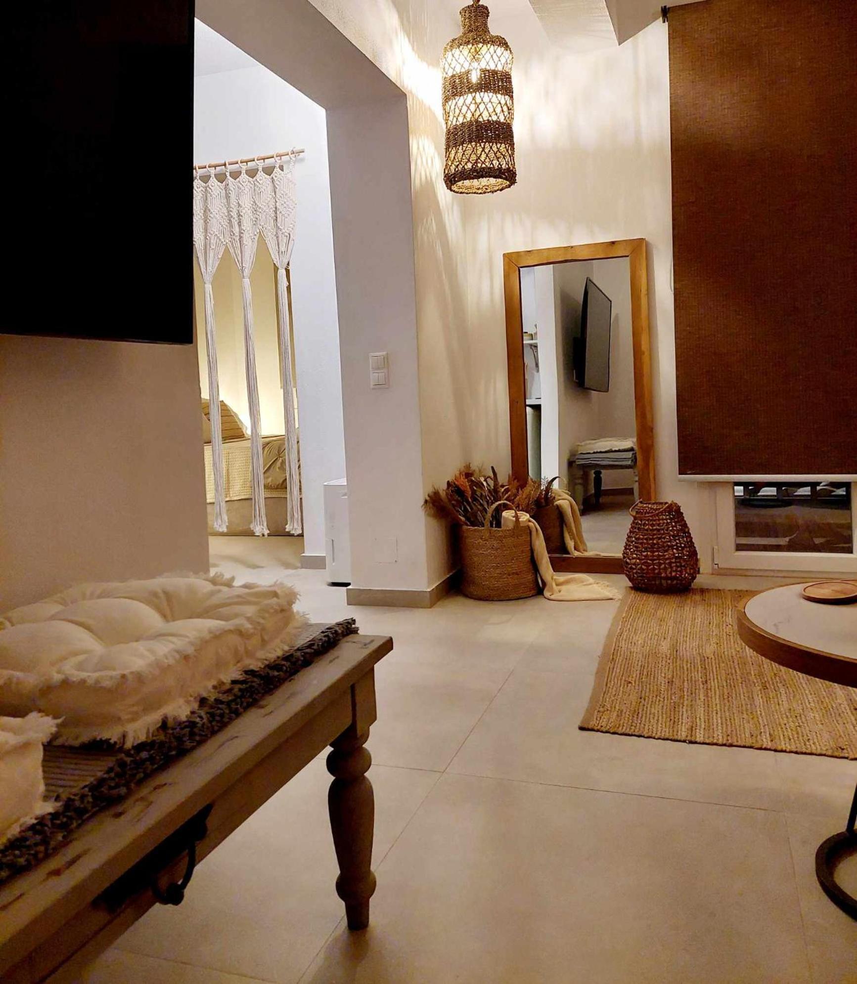 Maya apartments Skiathos Town Bagian luar foto